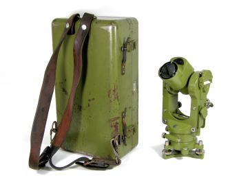 The 1952 Wild RDH tachymeter.