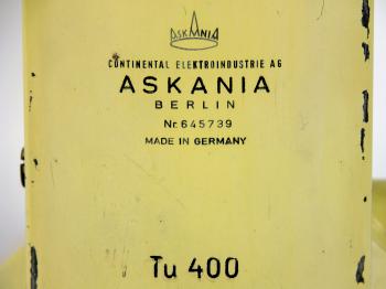 The Askania logo and serial number.