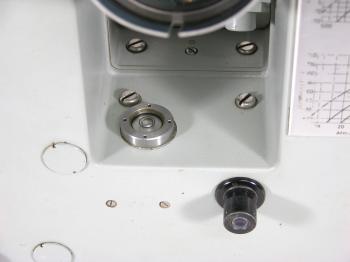The circular vial of the Zeiss Elta 20.