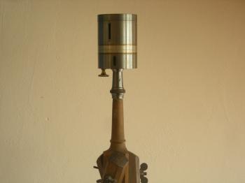 The pantometer on a period tripod