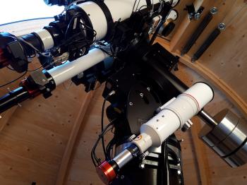 Bresser 90/500 with ZWO ASI174MM fixated to the pier.