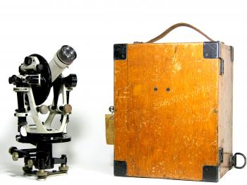 The Carl Zeiss RThII with its original box.