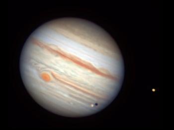 Jupiter, Io (right) and Europa (with shadow) as imaged on 24 September 2022 around 22:32UTC.